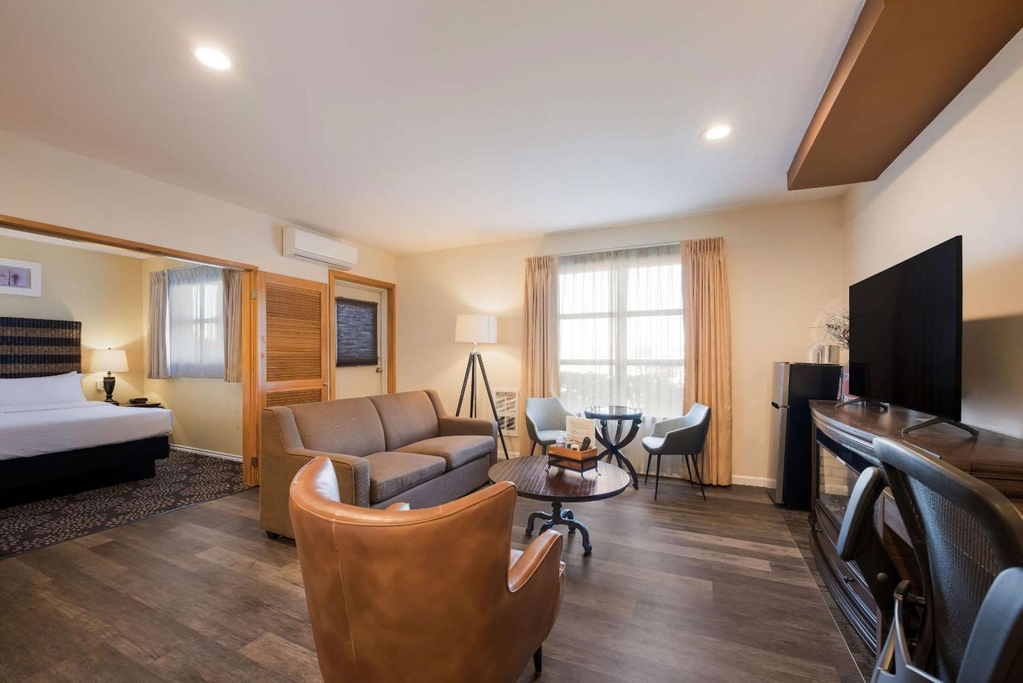 Inn At Port Gardner-Everett Waterfront, Ascend Hotel Collection Екстериор снимка