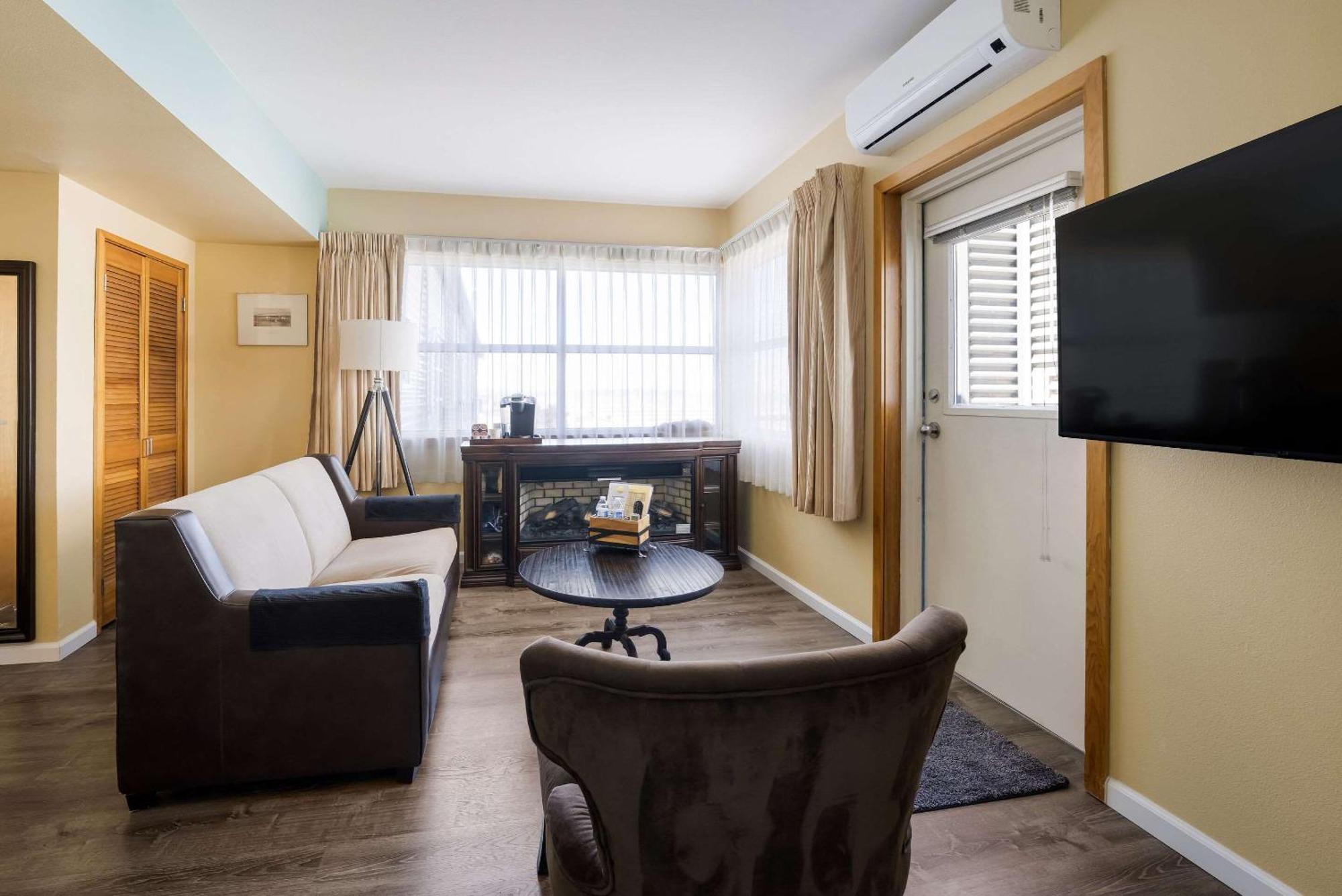 Inn At Port Gardner-Everett Waterfront, Ascend Hotel Collection Екстериор снимка